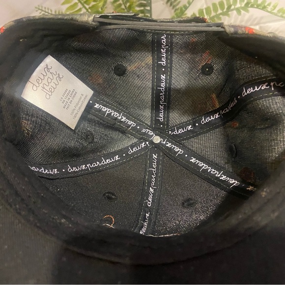 Deux Par Deux Baby/Toddler Tiger Print SnapBack Hat - Picture 4 of 5